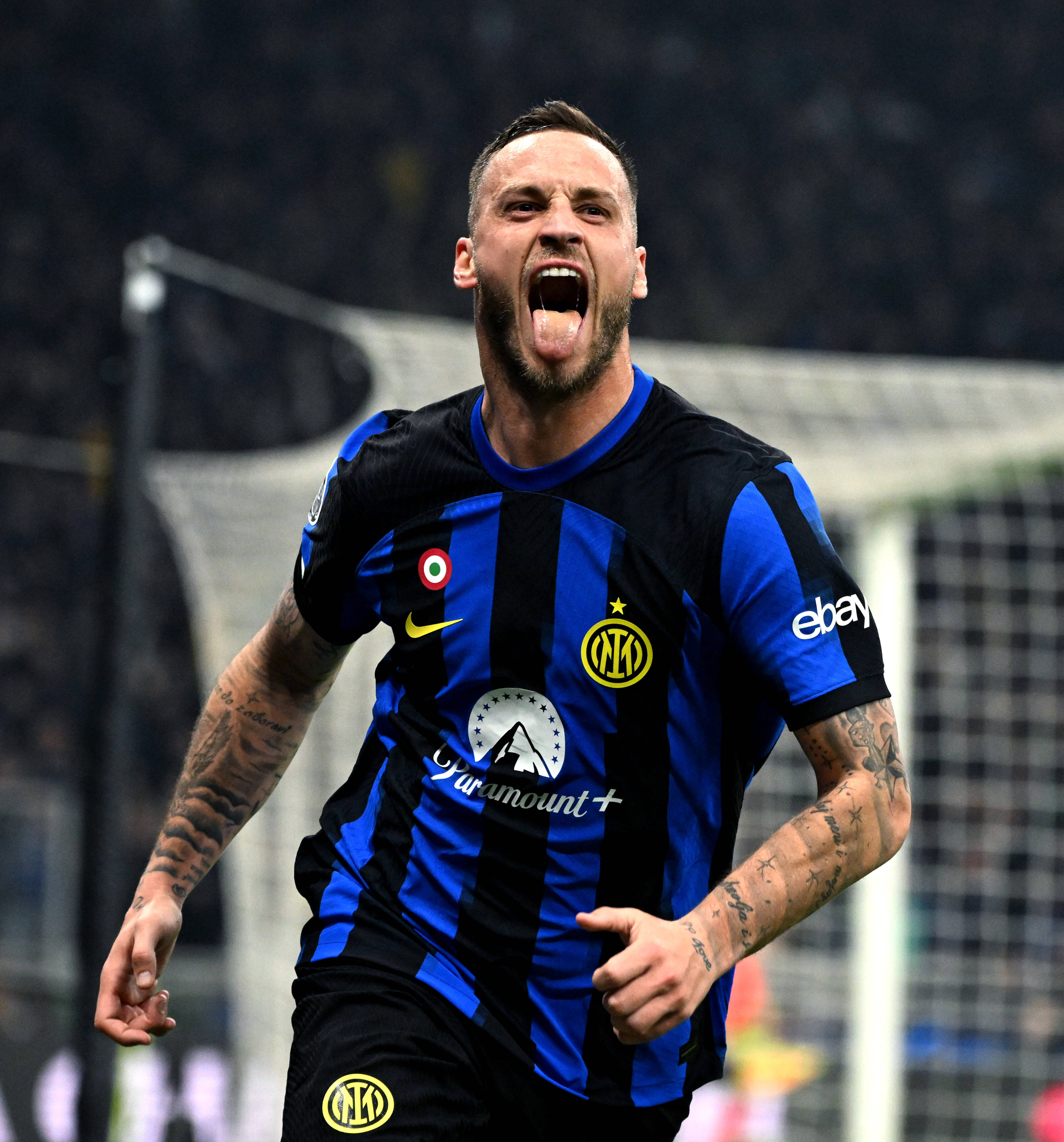 本泽马：不想只当个普通球员，我想在足球中真正留下一些东西（本泽马：不甘做普通球员，我要在足坛留下真正的印记）