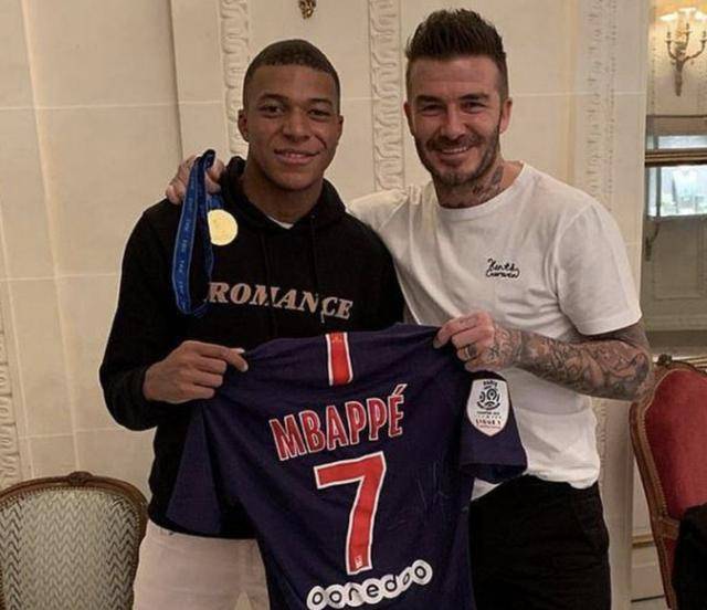 官方：卡希尔、莎伦-布莱克、罗伊-海入选澳大利亚足球名人堂（澳大利亚足球名人堂公布新成员：卡希尔、莎伦-布莱克、罗伊-海正式入选）