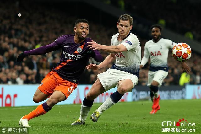 强者动作往往最简单（强者出手，往往极简）