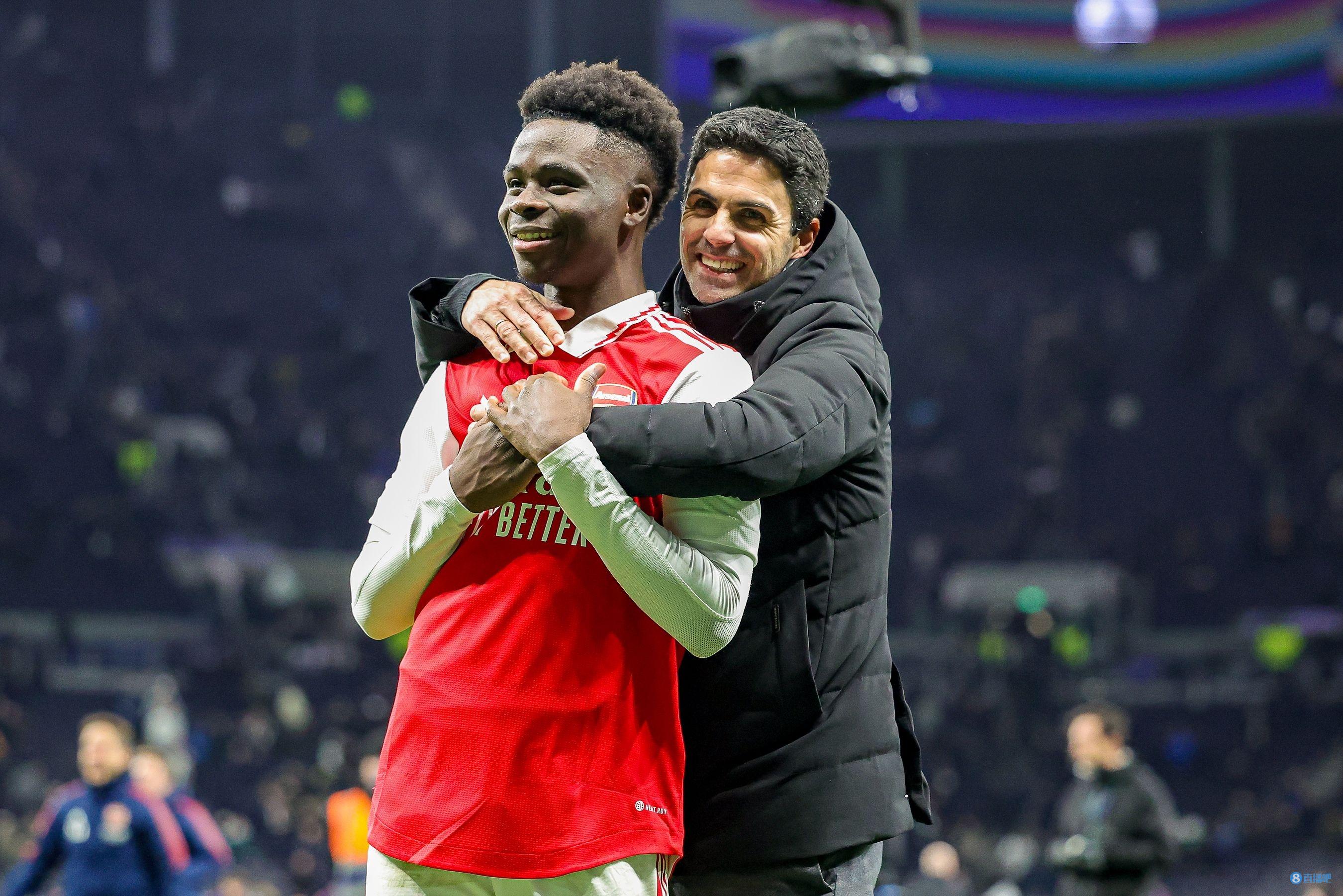 马克西连续21场砍下20+，追平艾弗森并列队史第二（马克西连续21场得分20+，追平艾弗森并列队史第二位）