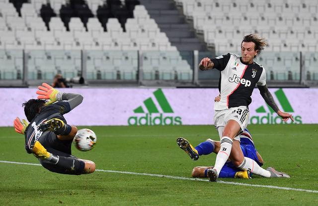 竞彩湃｜热刺主场迎来小蜜蜂，强势维拉能否阻击阿森纳？（竞彩湃｜热刺坐镇主场迎战小蜜蜂，强势维拉能否拦住枪手？）