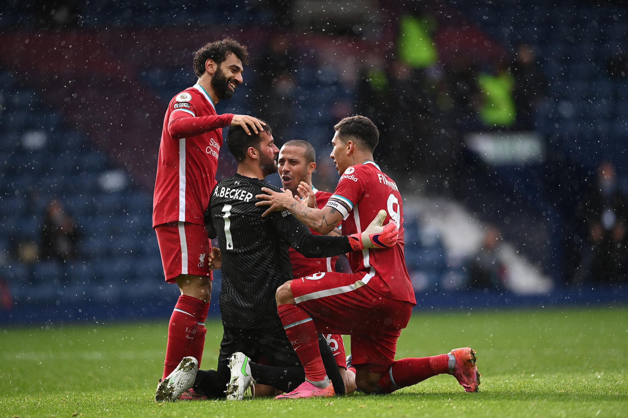 哈登节奏变化让防守崩溃（哈登变速节奏击溃防线）