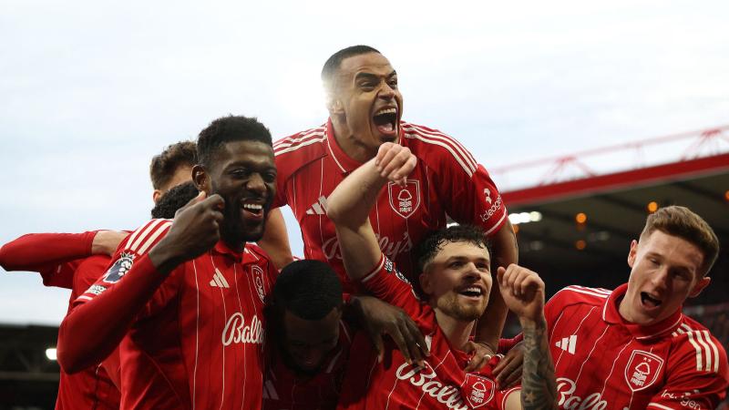 意媒：桑德兰想先租后买从米兰签圣地亚哥，已联系球员经纪人（意媒：桑德兰欲以租借+买断方式从米兰引进圣地亚哥，已与其经纪人接触）