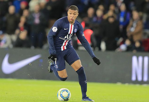 足球英足总发布最新处罚名单，多名球员受罚（英足总发布最新纪律通告，多名球员遭处罚）