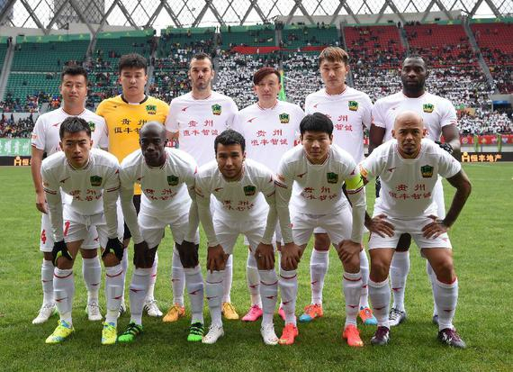 离大谱了！ 范戴克你退个锤子的退啊！利物浦1：1桑德兰！ 主队信仰只为英超（离谱至极！范戴克这退啥退？利物浦1-1桑德兰，主场信仰只为英超）